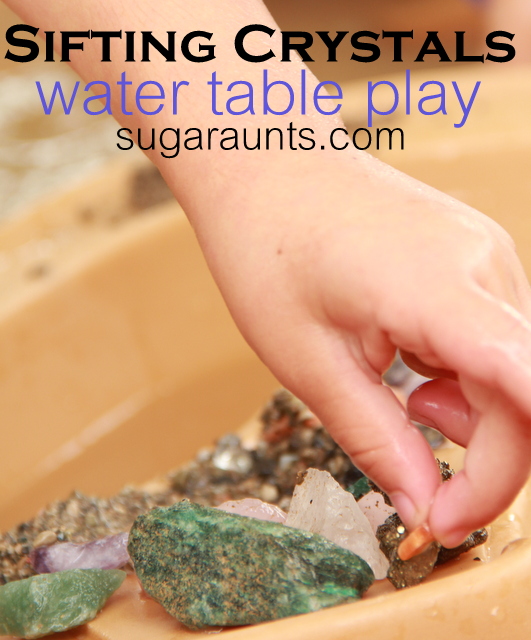 Tamizar los cristales Juego de mesa con agua