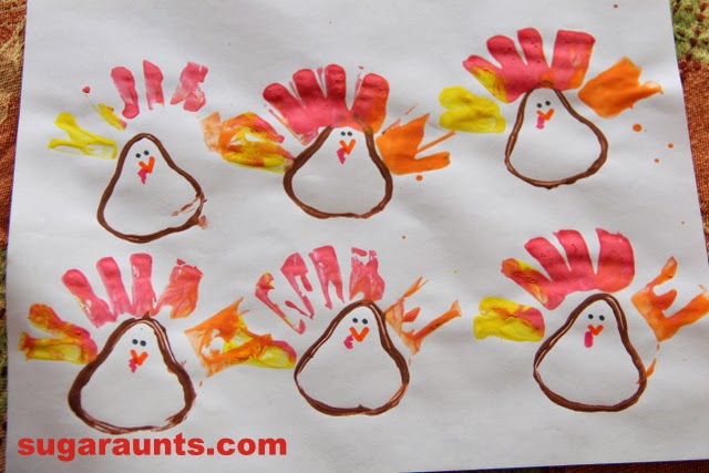 Turkey art for kids using a recycled toilet paper tube.