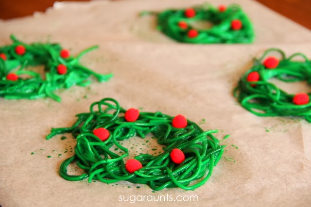 spaghetti wreath christmas craft