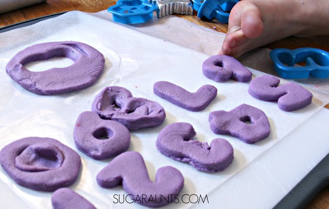 How do you make colored salt dough? Use melted crayons for the brightest and softed sensory play dough salt dough recipe there is! Kids will love to use this colored salt dough to make ornaments, manipulatives, and creative play items, all with crayon salt dough! 