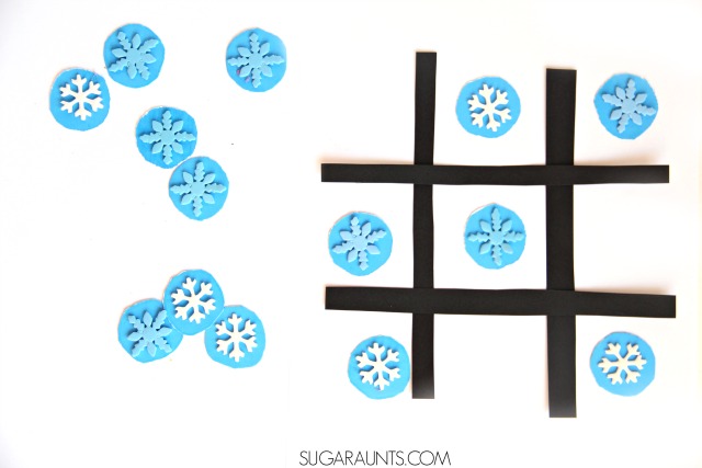 Play this sight word tic tac toe game with a winter snowflake theme. This is perfect for Kindergarten and early childhood education.