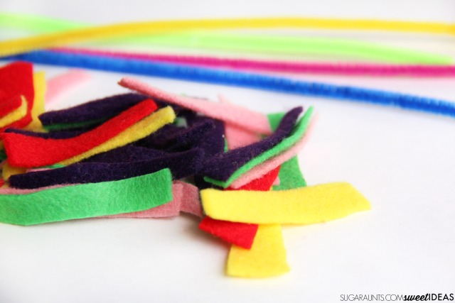 Use felt scraps to make fairy wands for pretend play and imagination activities with kids.